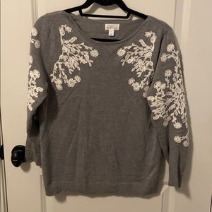 Market & Spruce gray, floral sweater. Size S!